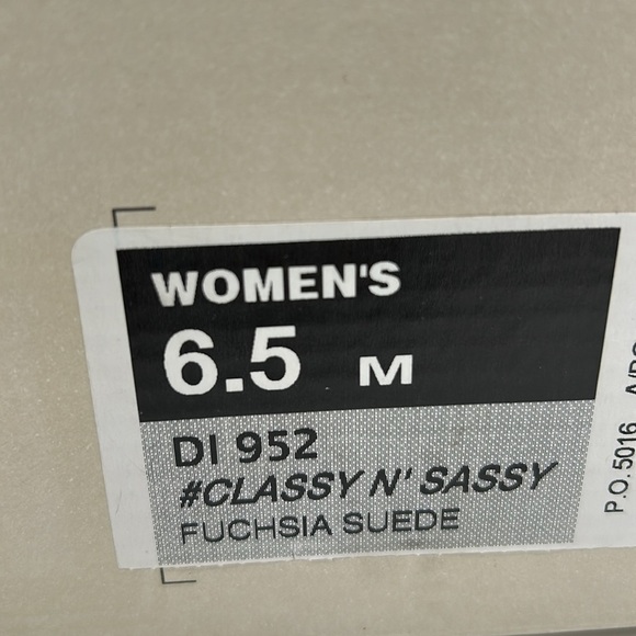 1538- Dingo Suede Ankle Women's Boots Size 6.5 M NWT - Picture 10 of 10